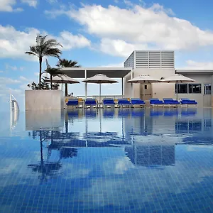 מלון Grand Cosmopolitan