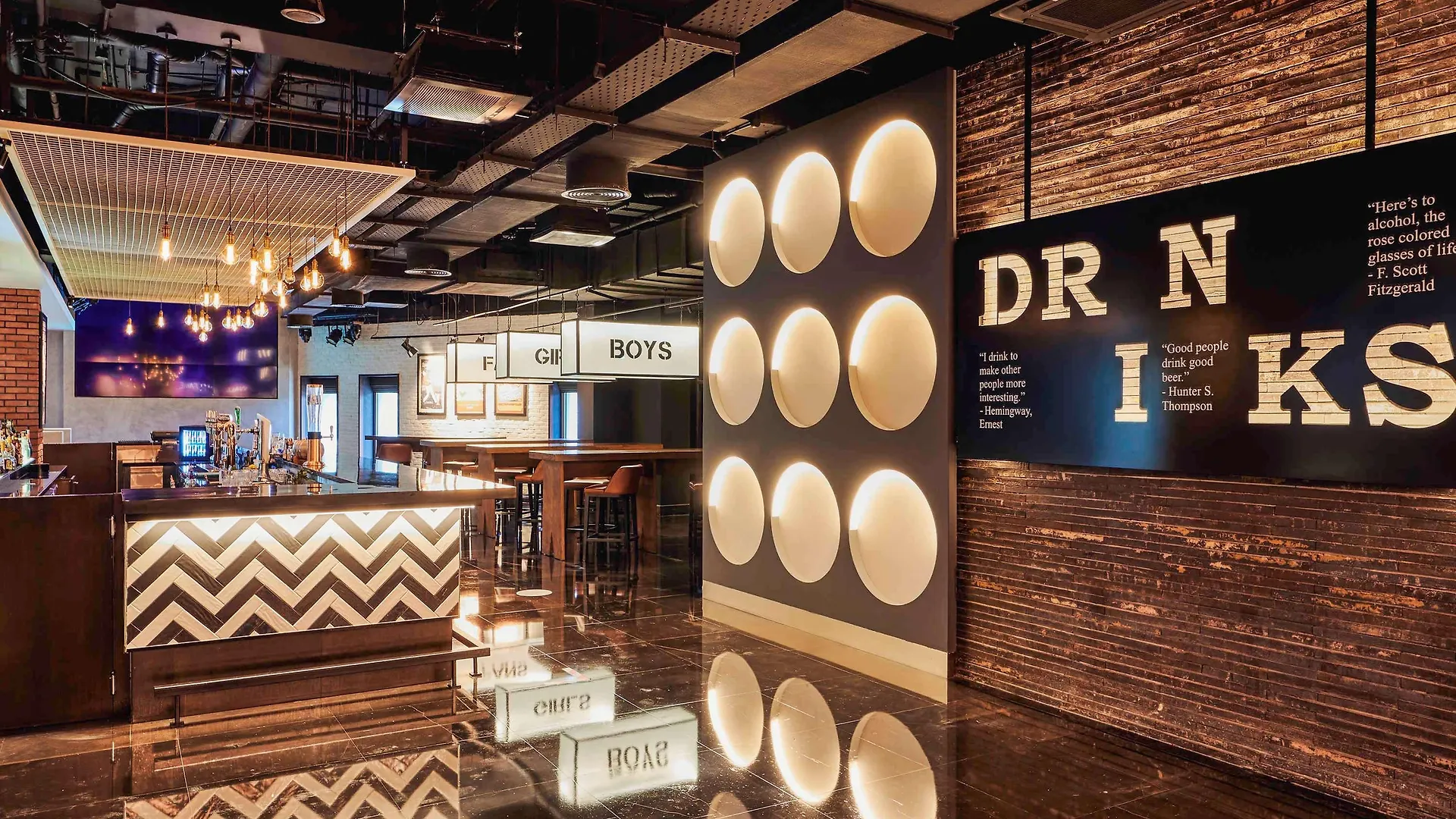 Hotel Pullman Dubai Creek City Centre