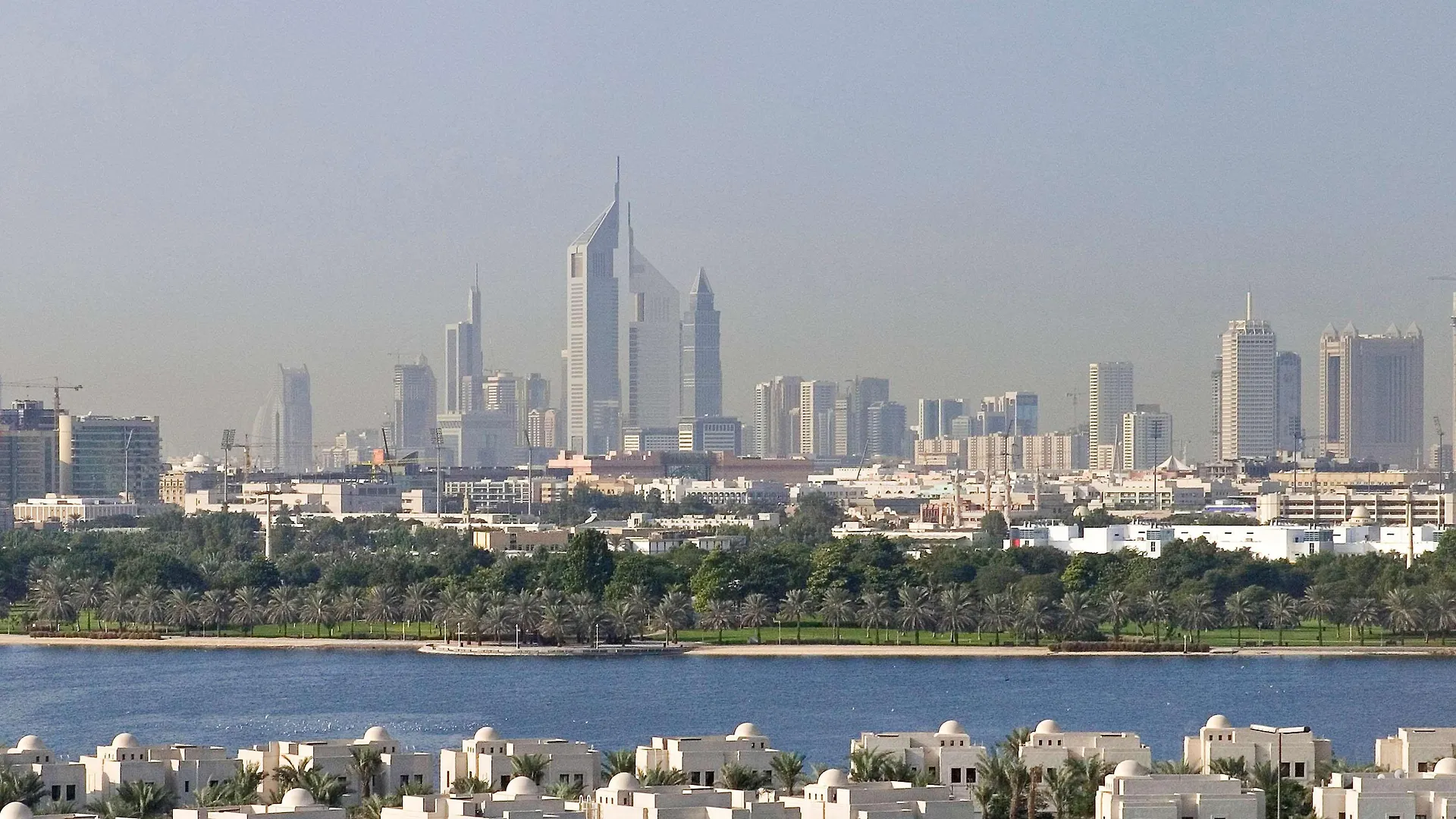Pullman Dubai Creek City Centre Hotel