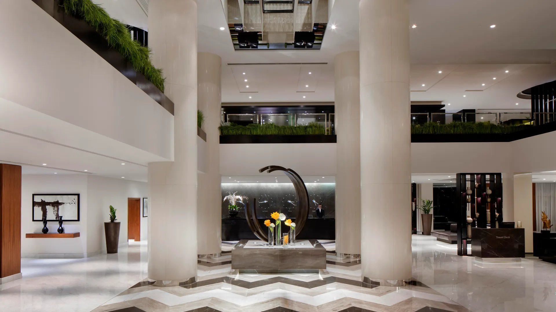 Pullman Dubai Creek City Centre Hotel