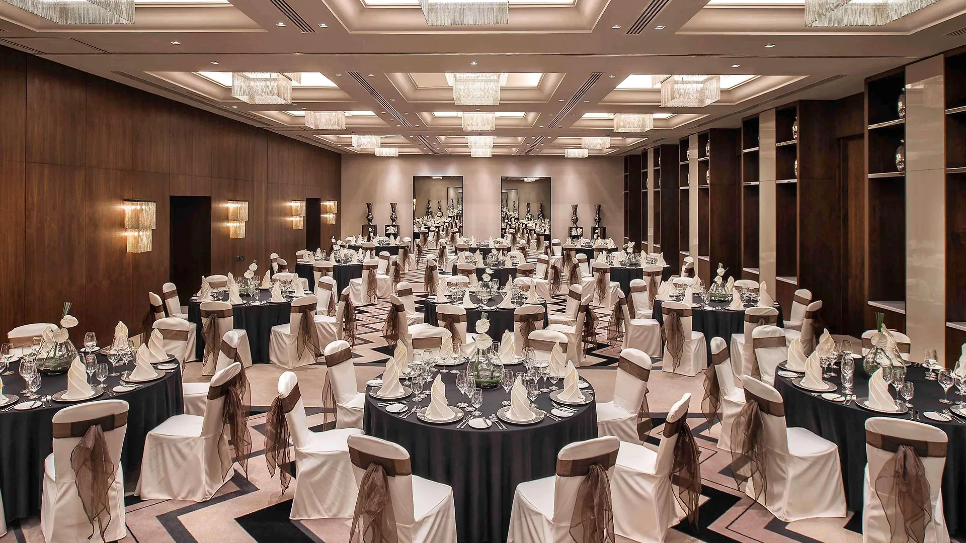 Pullman Dubai Creek City Centre
