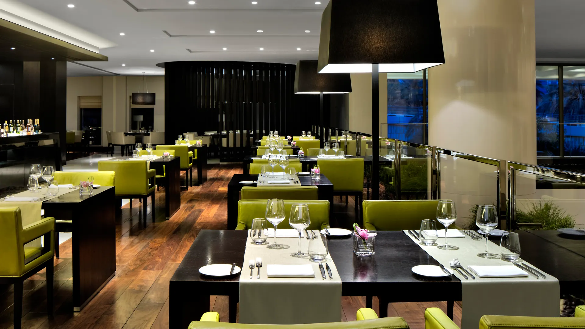 Pullman Dubai Creek City Centre 5*,  Zjednoczone Emiraty Arabskie